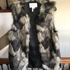 BcbgGeneration Long Vest